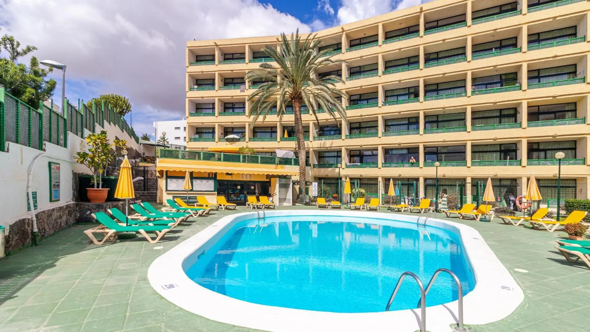 Apartment Flatguest Dunas - Balcony - Swimming Pool San Bartolome de Tirajana