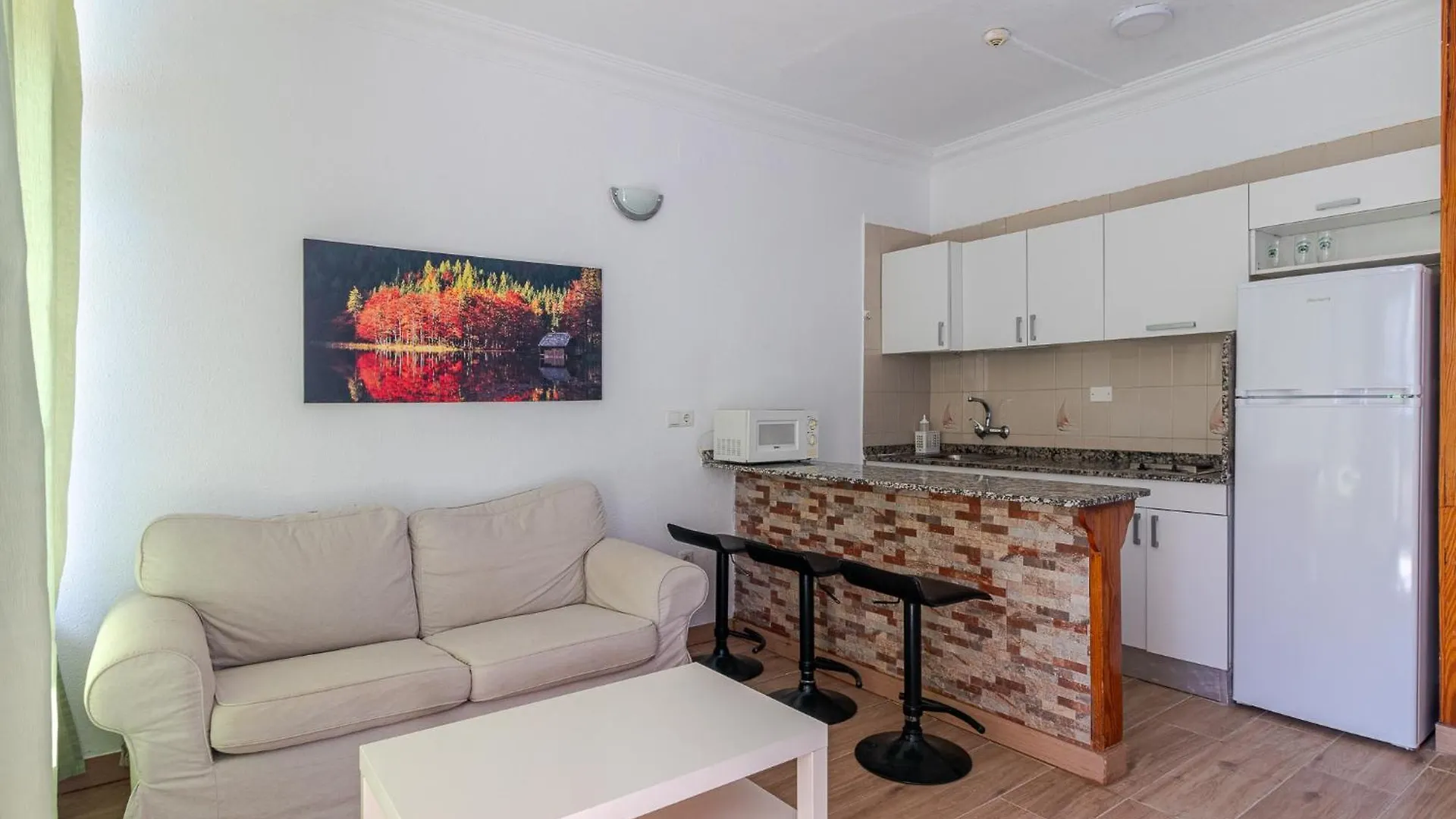 Apartment Flatguest Dunas - Balcony - Swimming Pool San Bartolome de Tirajana