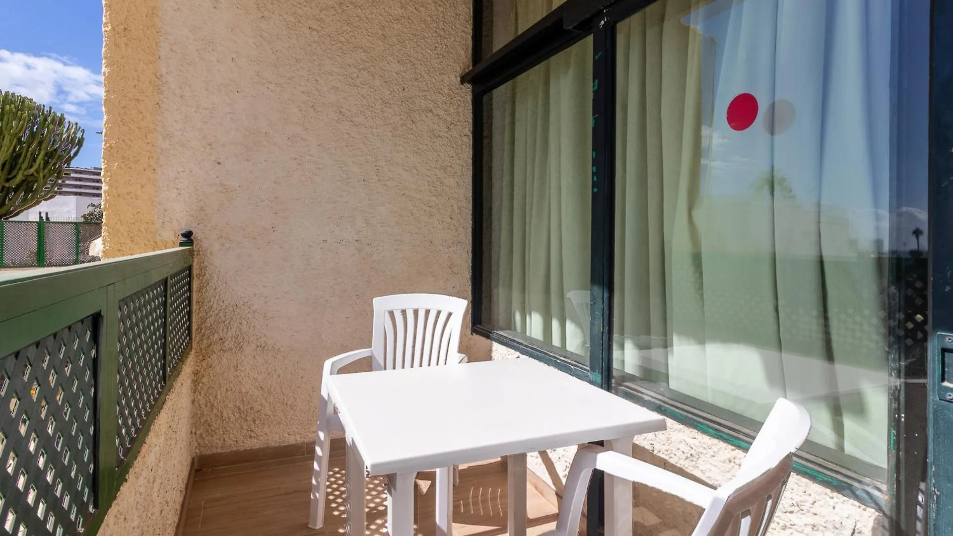 Flatguest Dunas - Balcony - Swimming Pool San Bartolome de Tirajana  0*, San Bartolome de Tirajana (Gran Canaria)